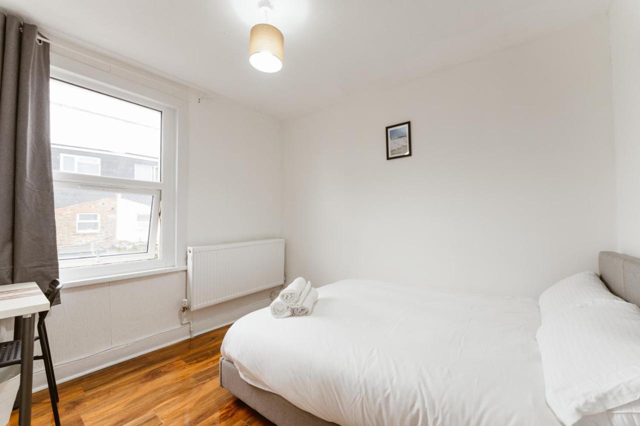 לונדון Great Rooms In Plaistow מראה חיצוני תמונה