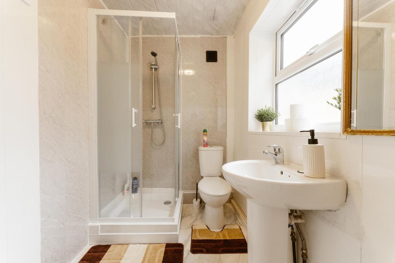 לונדון Great Rooms In Plaistow מראה חיצוני תמונה